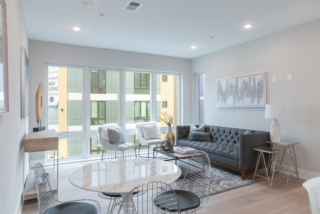 Photo - The Avenue (1513 Ridge Ave)