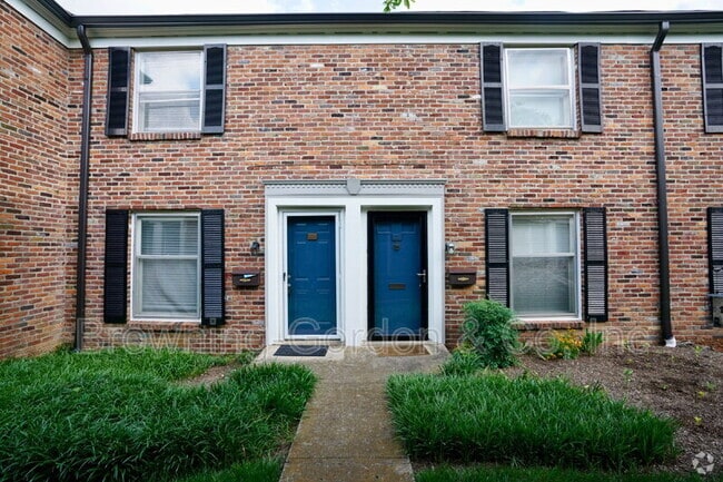 Building Photo - 5025 Hillsboro Dr Unit #17-K Rental