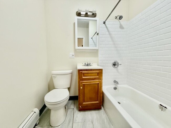 Photo - 315 Armstrong Ave Unidad 2