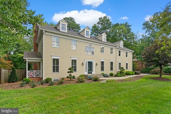 Photo - 1301 Daviswood Dr House