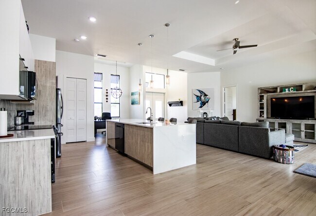 Photo - 3507 SW 2nd Ave