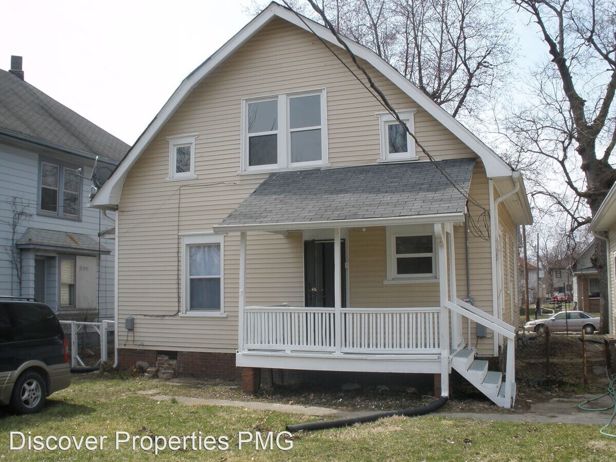 2 br, 1 bath House 1201 North Dearborn S... Rental House Rental in