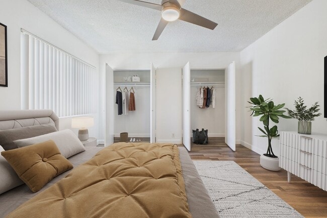 Country Club Apartments