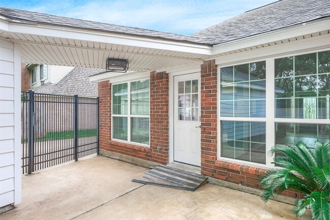 Photo - 15854 Knolls Lodge Dr