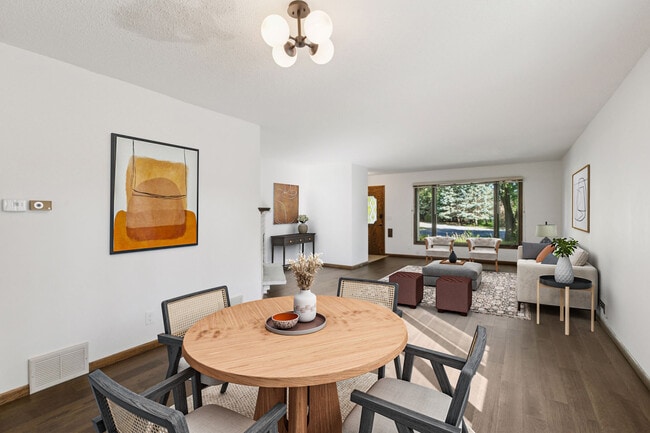 Photo - 7207 Heatherton Cir