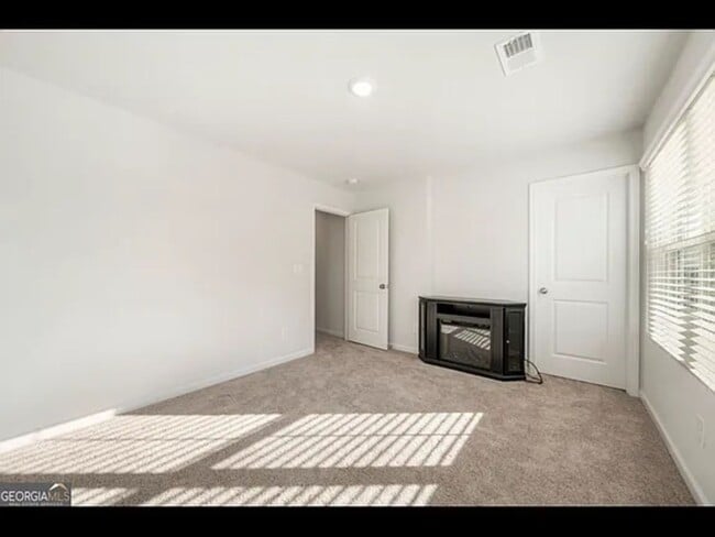 Photo - 5304 Melbourne Ln