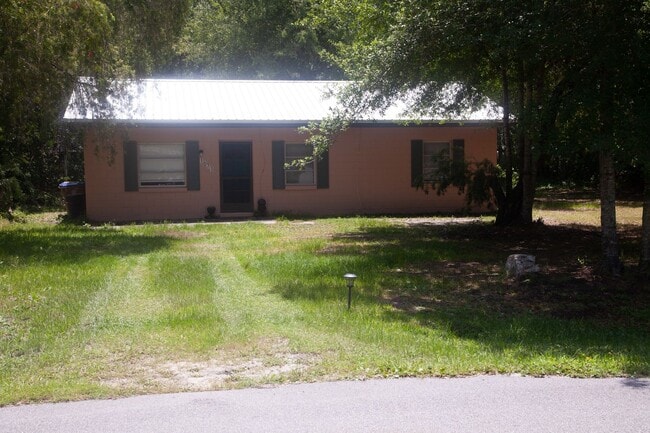 Photo - 1671 School St
