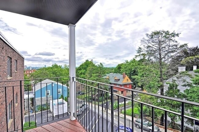 Photo - 27 Alpine St Unit 11