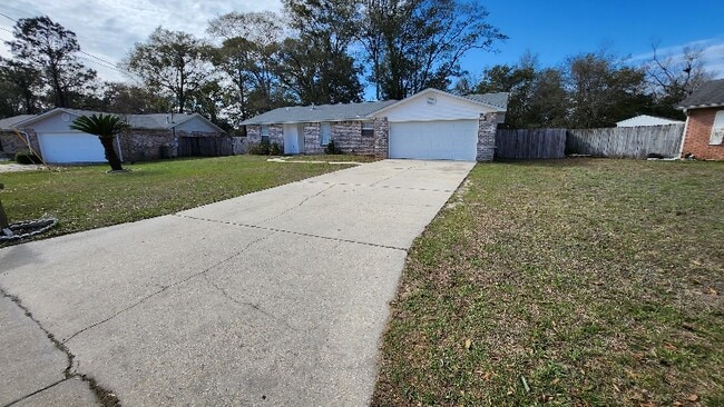 Photo - 915 Vonna Jo Cir