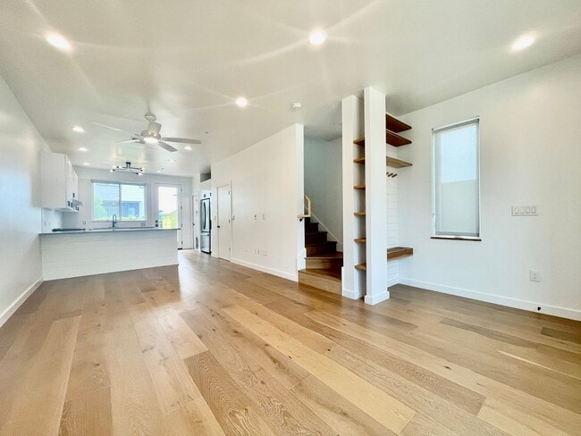 Photo - Modern High-End Townhome!