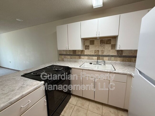 Photo - 1645 N Country Club Rd