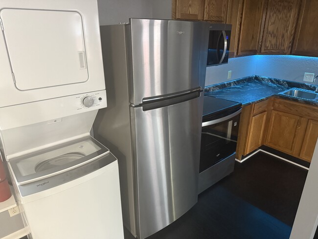 Photo - 524 E Grand Ave Unit 2