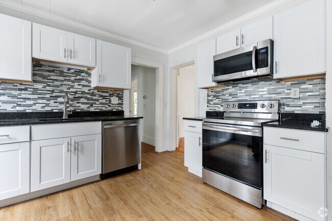 Building Photo - 268 Willow Ave Unit 2 Rental