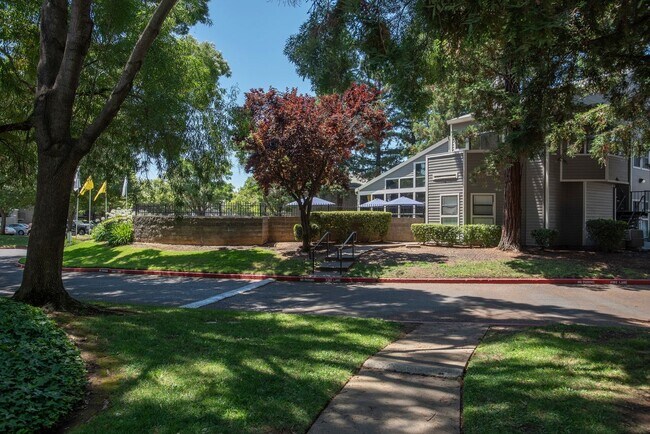 Zinfandel Ranch Apartments