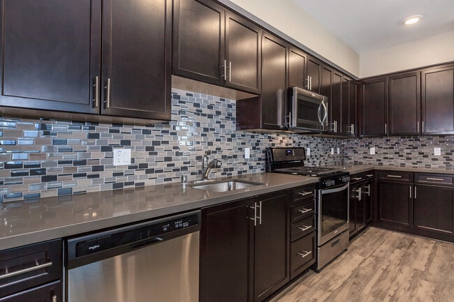 Esencia Sur Apartment Homes