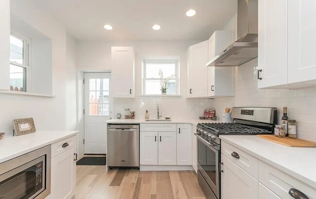Photo - 1319 McKean St