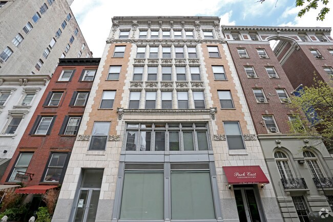 Photo - 117 E 29th St