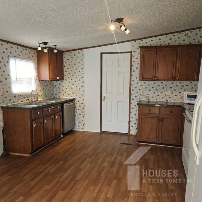 Photo - 9 Gilreath St