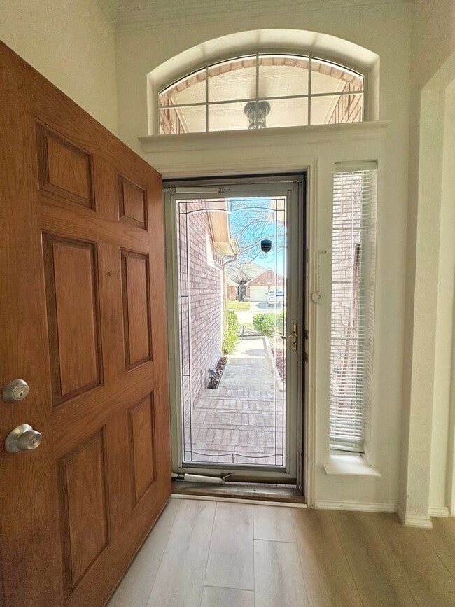 Photo - Keller ISD, 3/2/2 in established neighborhood