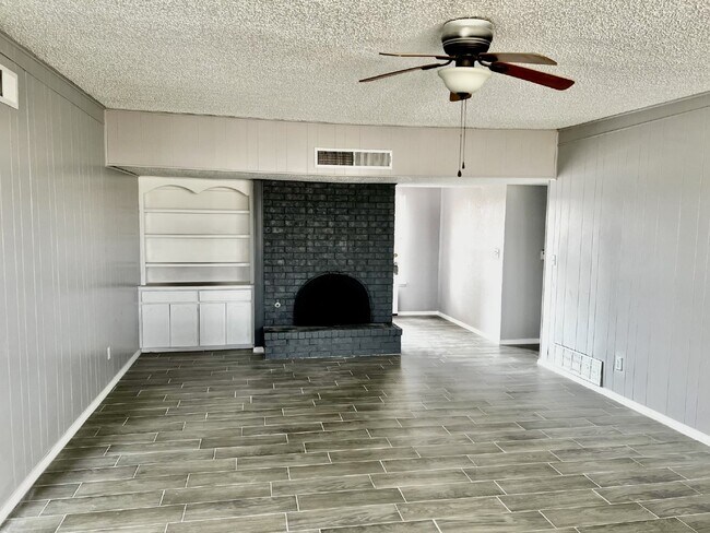 1618 Dale Douglas Dr