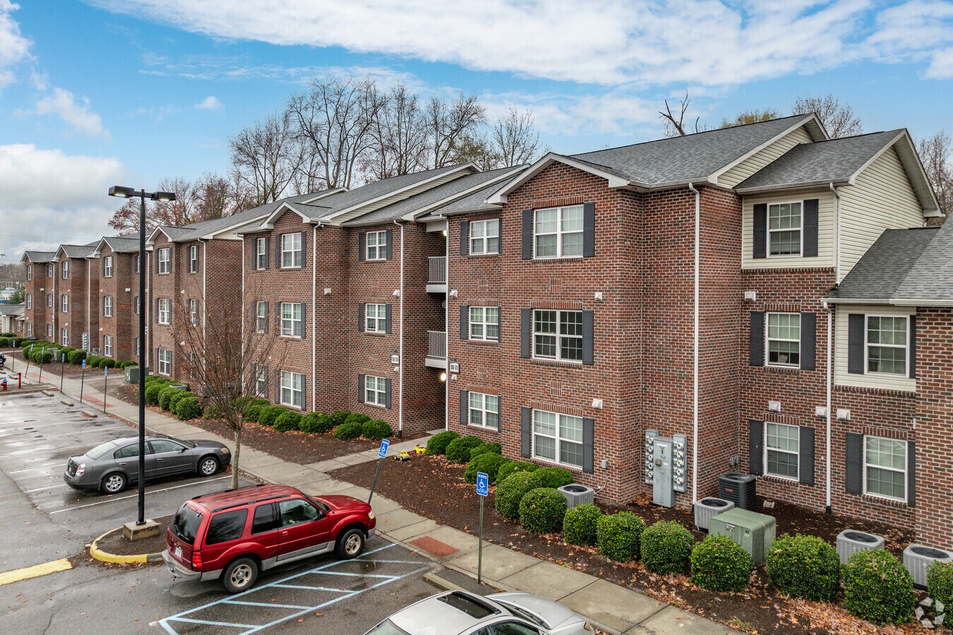 Photo - 1501 Shire Ln