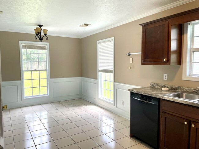 Photo - 154 Bent Oaks Dr