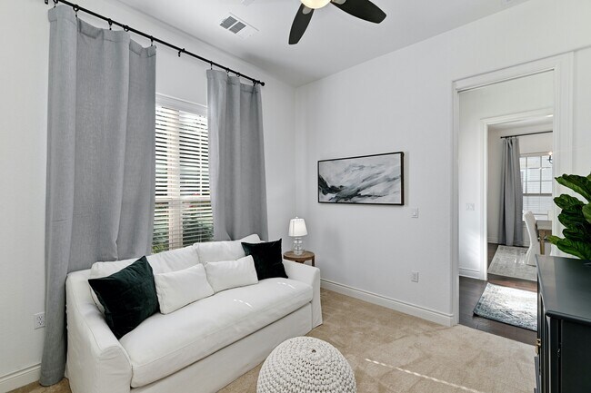 Photo - 2400 Winsted Ln