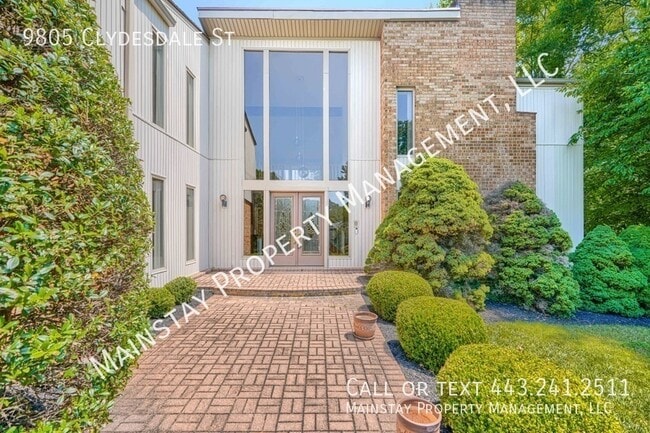 Building Photo - 9805 Clydesdale St