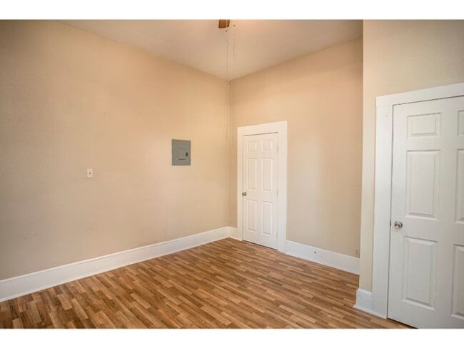 Photo - 308 Belmont Unit A