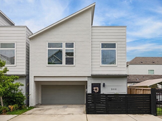 Building Photo - 2310 Langston St