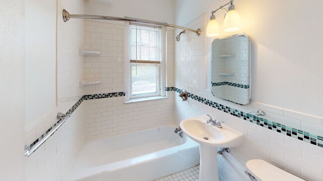 Photo - Stratford Flats