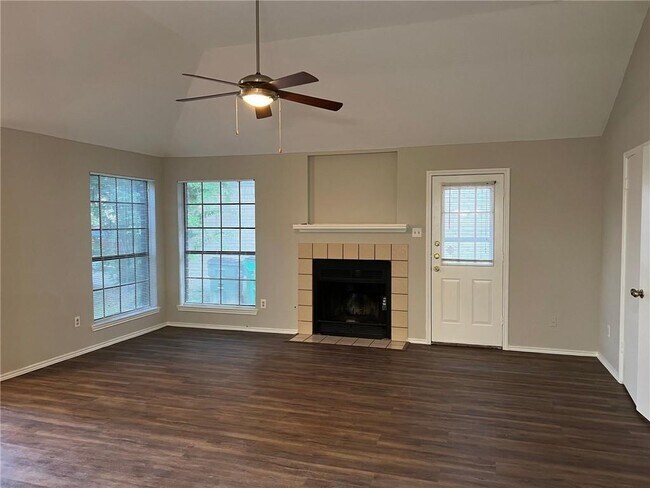 Photo - 4714 Castleman Dr