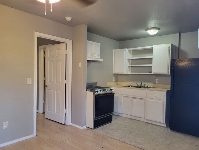 Photo - 202 N Mississippi St Unit 202 N Mississippi #D
