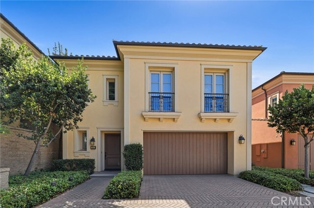 Building Photo - 34 Brindisi