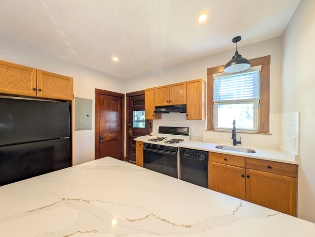 Photo - 29 Frederick Ave Unit 1