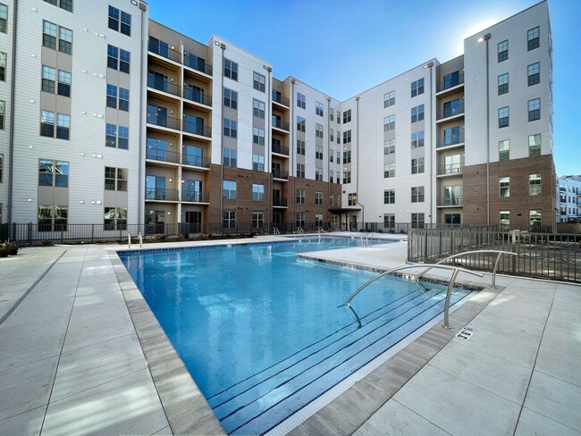 Building Photo - Triton at the Flats