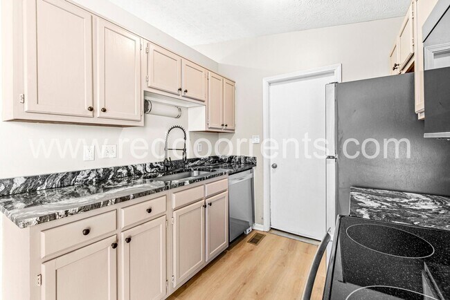 Photo - 5904 Beau Jardin Dr