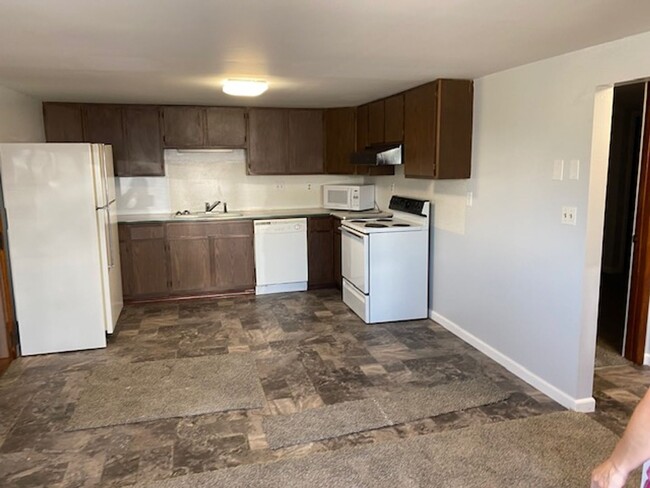 Central Cheney - Central Cheney Rental