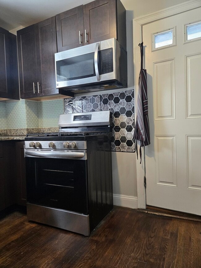 4803 Washington St Unit 1