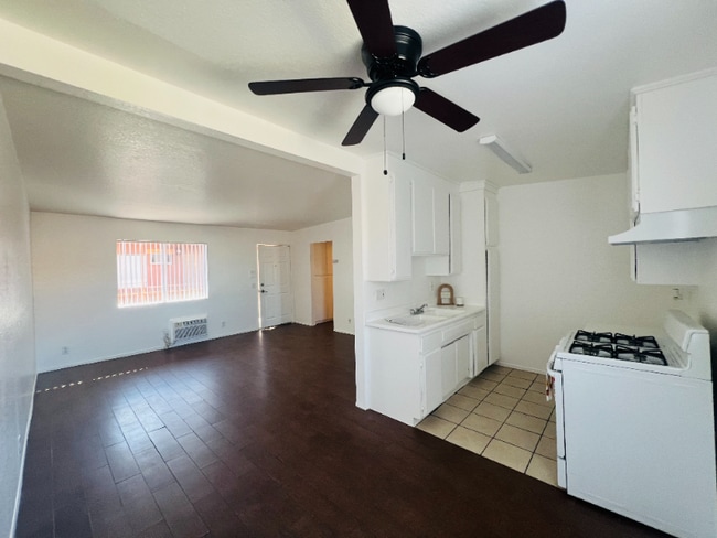 Building Photo - 38561 11th St E Rental