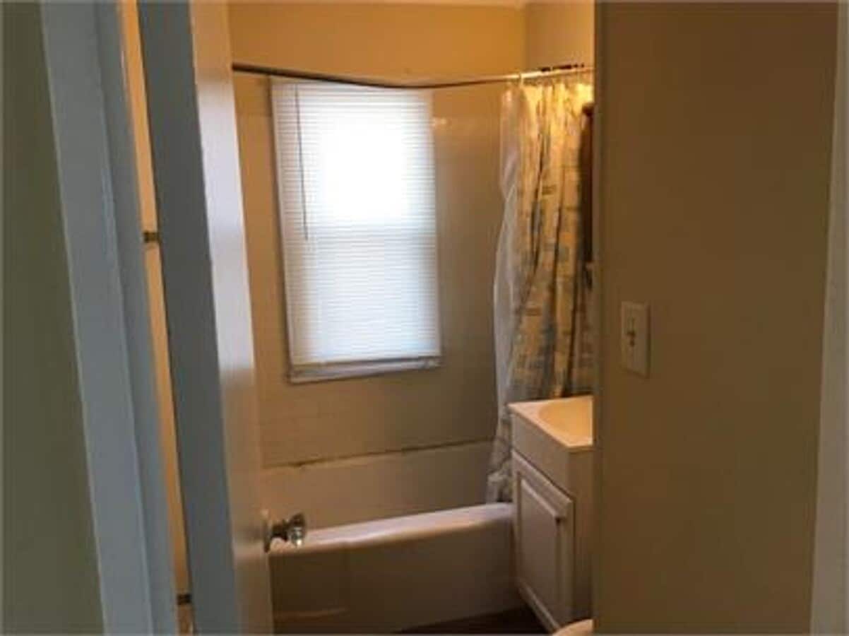 Photo - 1403 Laurel Dr