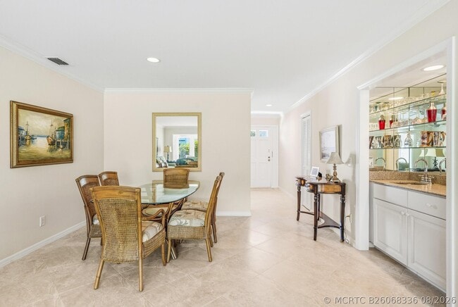 Photo - 300 Harbour Dr