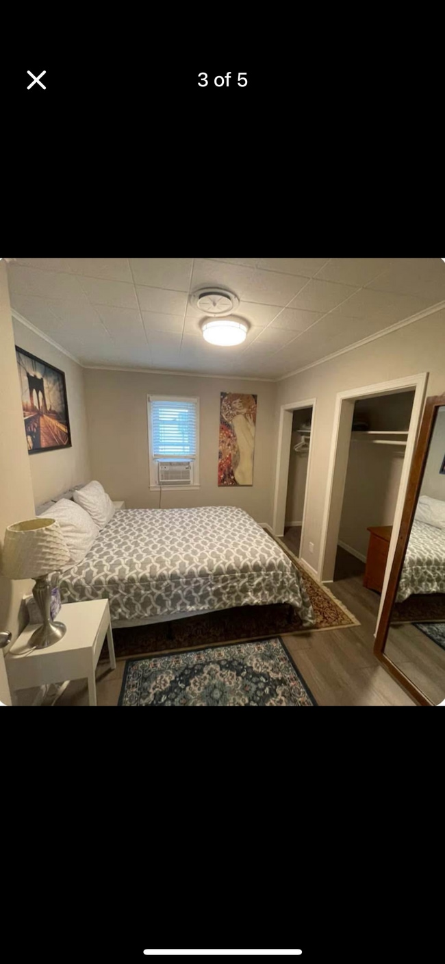 Photo - 1021 Barlow St