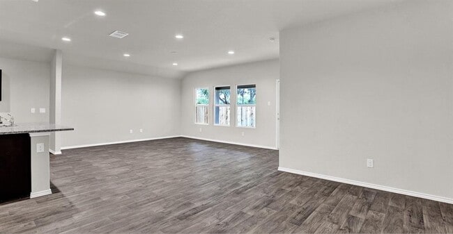 Photo - 6008 Roderick Dr