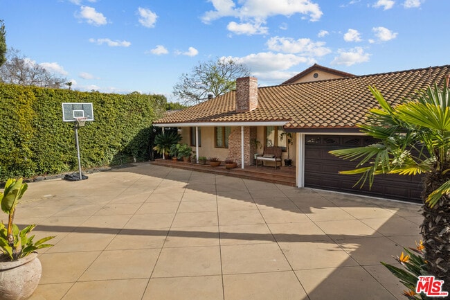Photo - 12510 W Sunset Blvd Casa