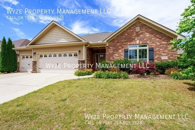 Photo - 410 Creekwater Cir