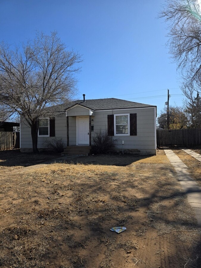 Photo - 2411 31st St