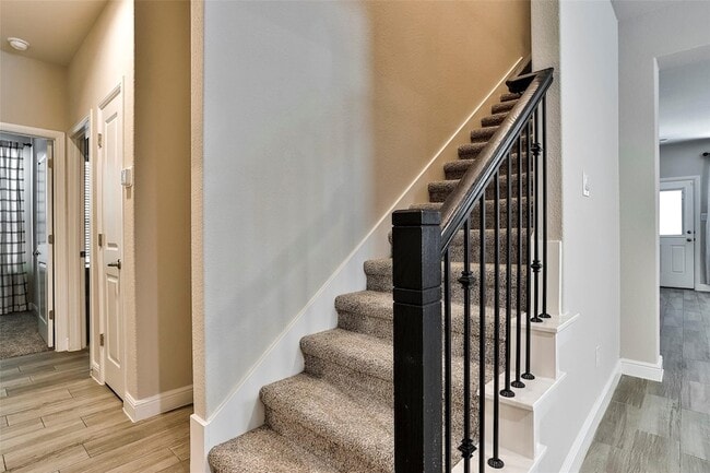 Photo - 2325 Shorthorn Dr