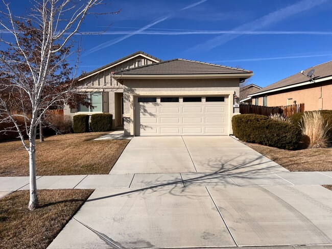 Building Photo - Single-level 3 bedroom, 2-bathroom home in Dayton, NV