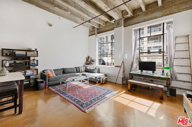 Photo - 312 W 5th St Unit 216